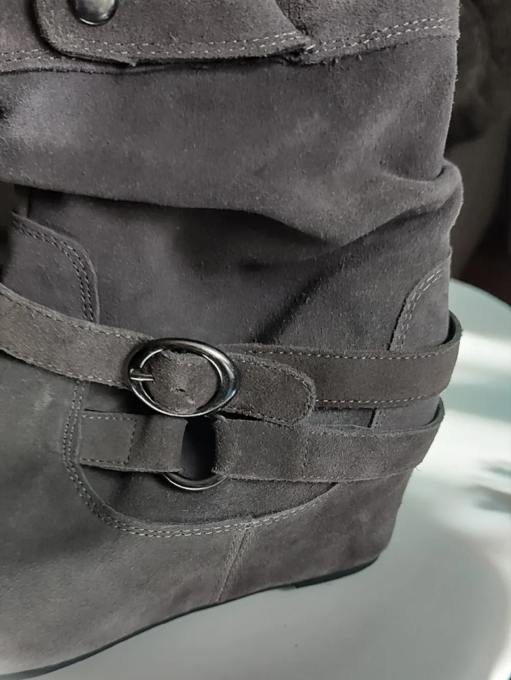 White Mountain stylish gray